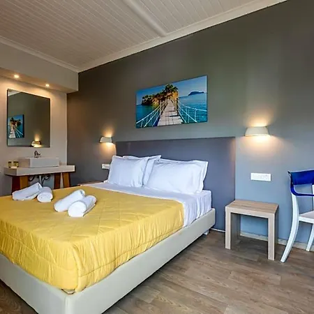 Turtle Hotel 2*