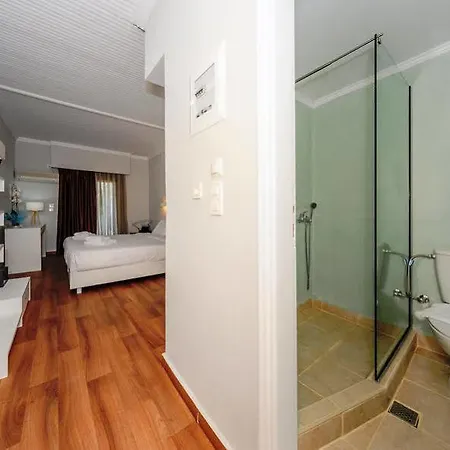 Turtle Hotell Laganas