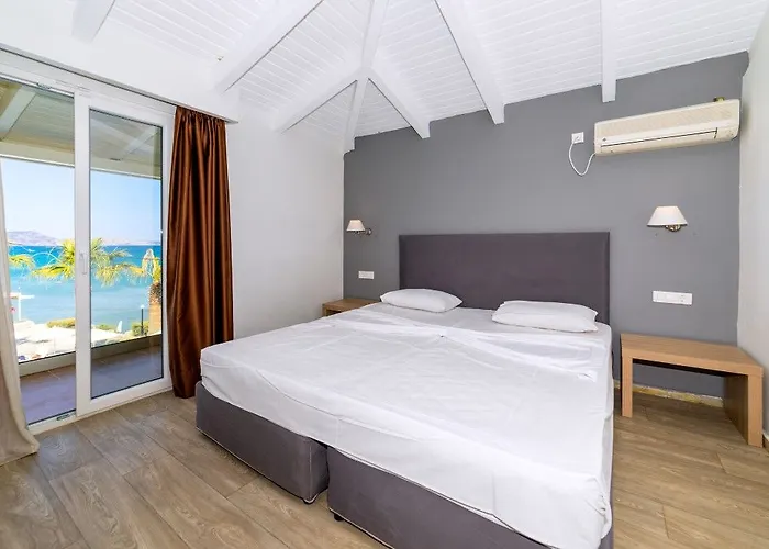 Turtle Otel Laganas